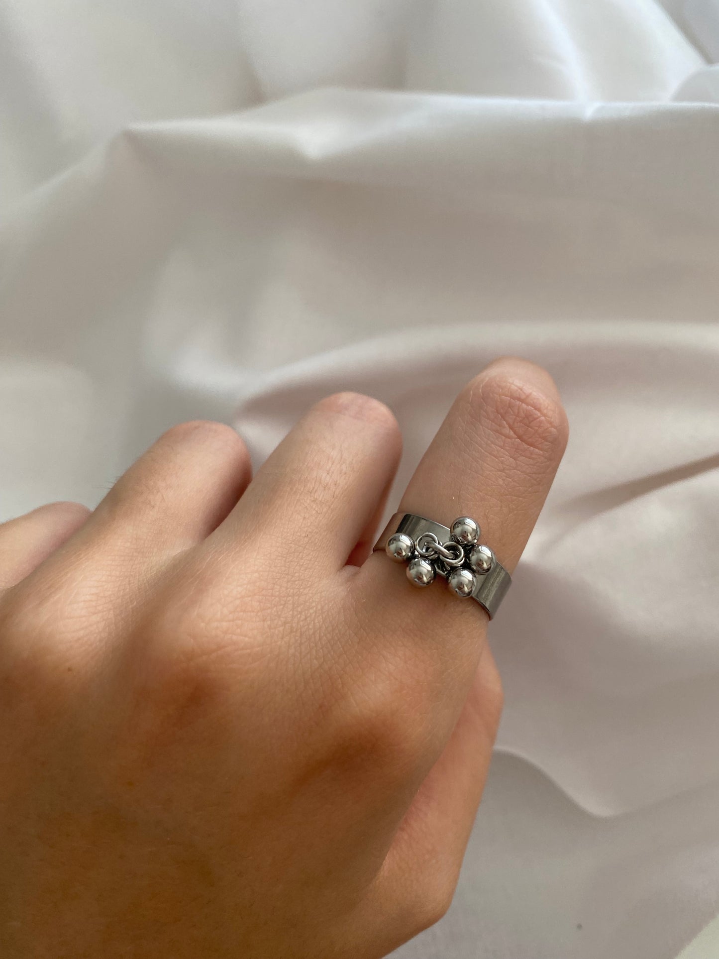Nora ring