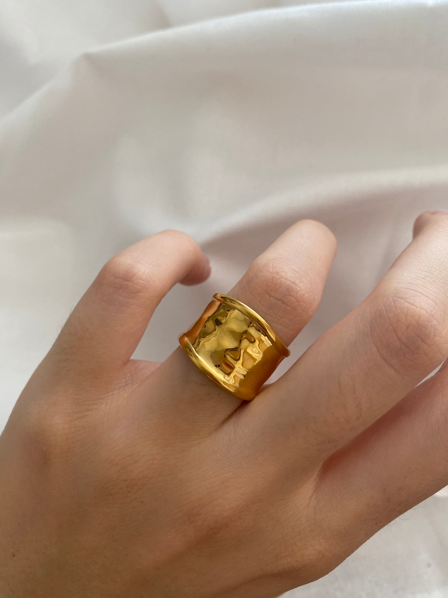 Nora ring